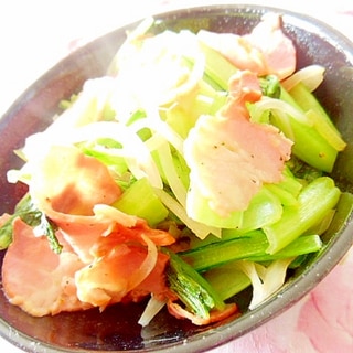 マーガリンde❤小松菜とベーコンと新玉葱炒め❤